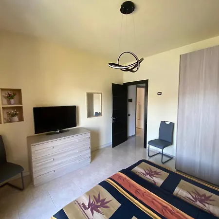 Apartment Apartment Lac Brusimpiano *